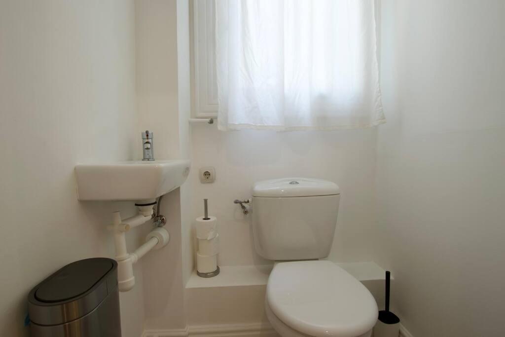 Premium Apartment By Hi5- Anker Apartment Budapest Esterno foto